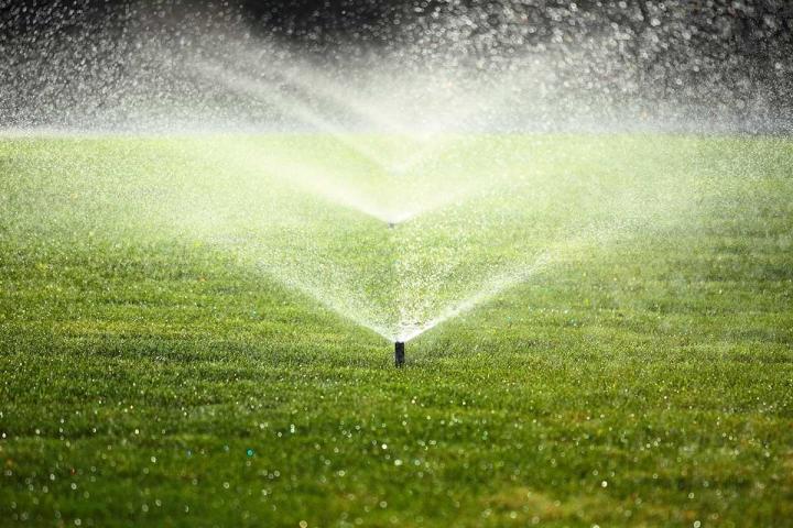 Installateur systèmes d'irrigation Montréal